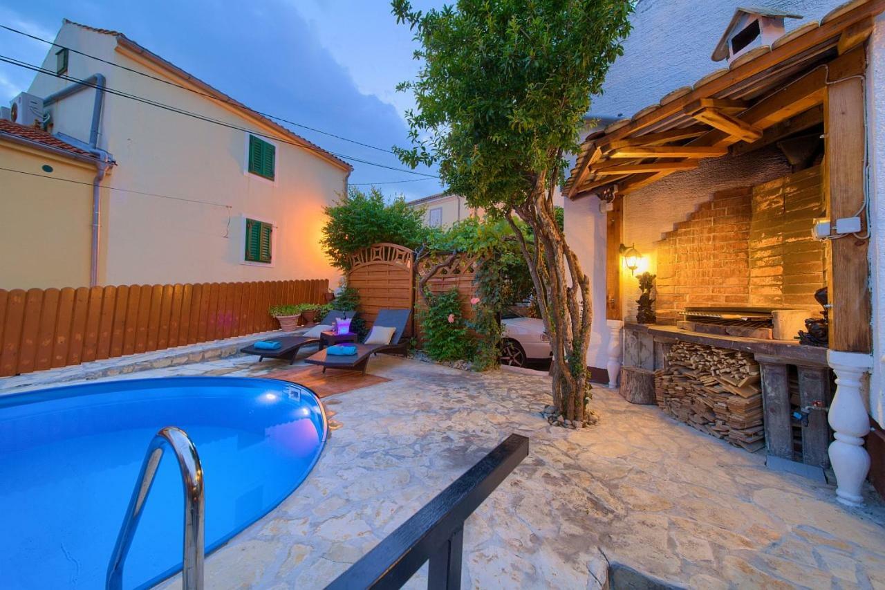 Holiday Home Traum Krk Town Εξωτερικό φωτογραφία