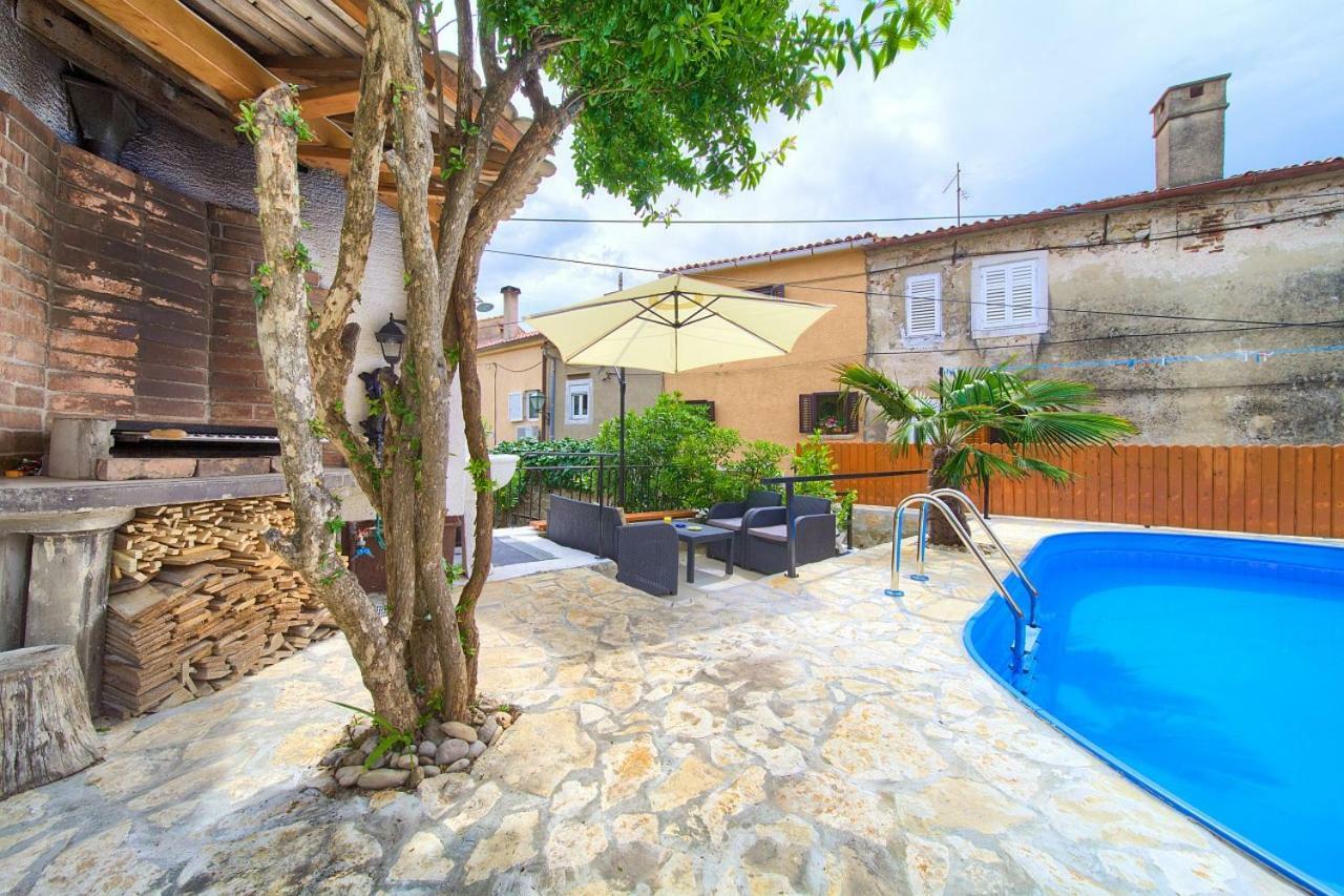 Holiday Home Traum Krk Town Εξωτερικό φωτογραφία