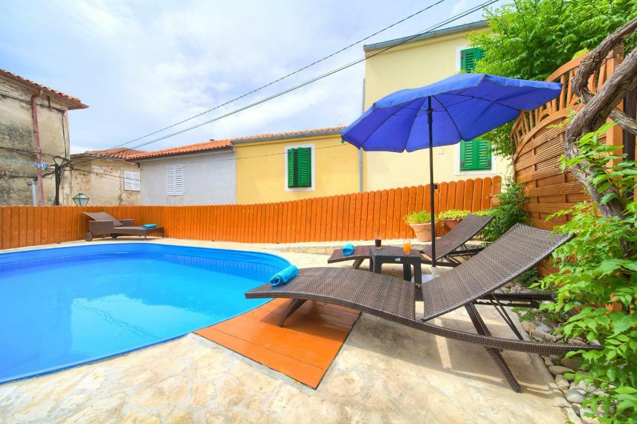 Holiday Home Traum Krk Town Εξωτερικό φωτογραφία