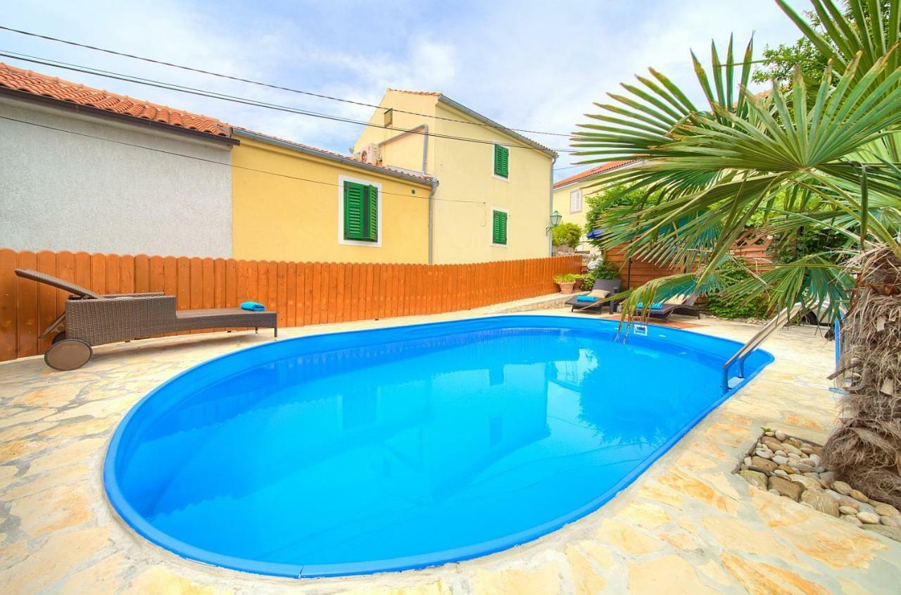 Holiday Home Traum Krk Town Εξωτερικό φωτογραφία