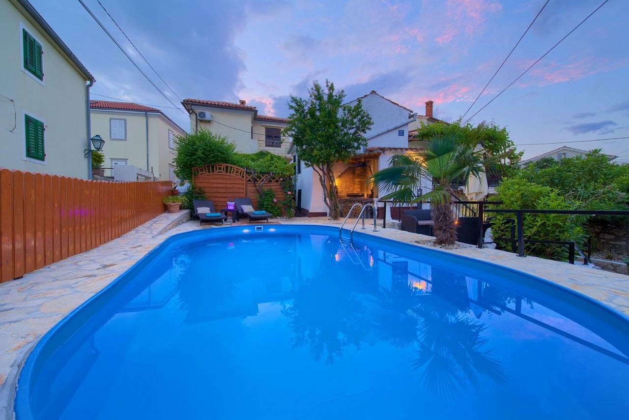 Holiday Home Traum Krk Town Εξωτερικό φωτογραφία